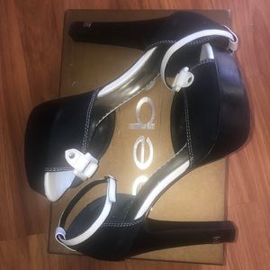 Bebe Black & White Platform Shoes Size 9